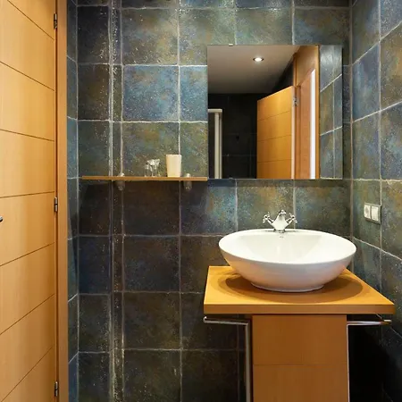 Luxury In Адехе